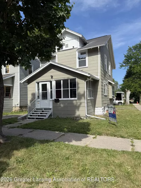 537 Lathrop St, Lansing, MI 48912