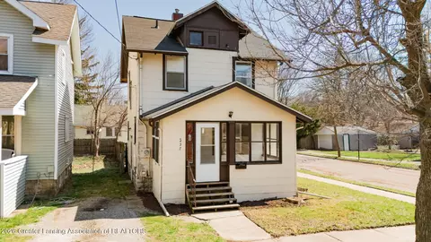 537 Lathrop St, Lansing, MI 48912