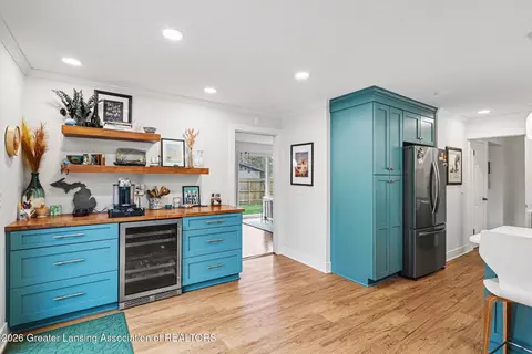Kitchen - 318 N Circle Dr, Williamston, MI 48895 photo 2 of 3