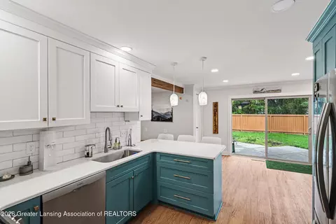 Kitchen - 318 N Circle Dr, Williamston, MI 48895 photo 3 of 3