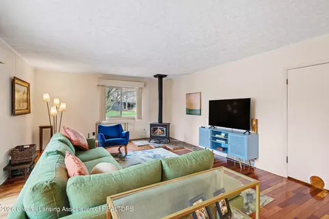 Living - 318 N Circle Dr, Williamston, MI 48895 photo 3 of 4