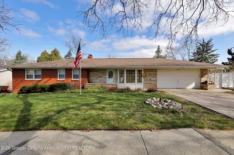 2418 Belaire Dr, Lansing, MI 48911