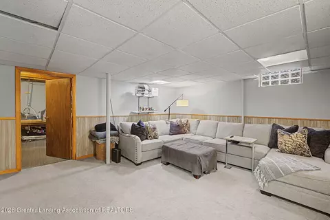 1931 Carson St, Lansing, MI 48911 photo 27
