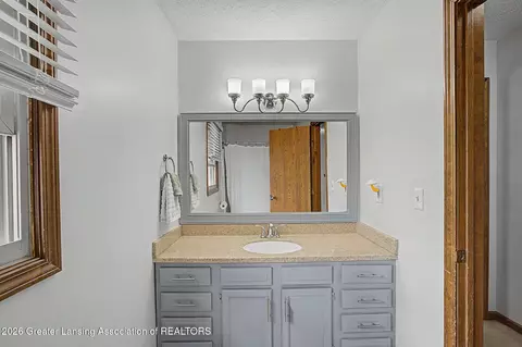 1931 Carson St, Lansing, MI 48911 photo 24