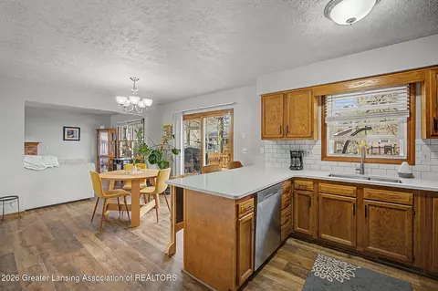 1931 Carson St, Lansing, MI 48911 photo 6