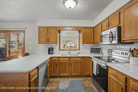 1931 Carson St, Lansing, MI 48911 photo 7