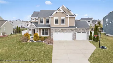 10602 Ballinalee Ln, Grand Ledge, MI 48837