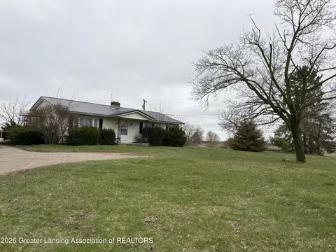 11010 Barnes Rd, Portland, MI 48875