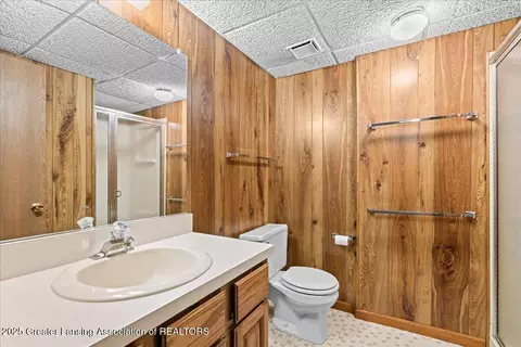 Bath - 482 Red Cedar Blvd, Williamston, MI 48895 photo 2 of 2