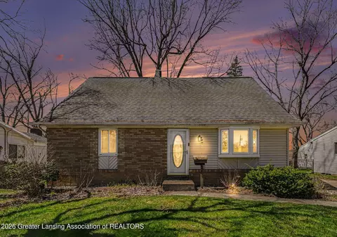 3630 Brighton Dr, Lansing, MI 48911
