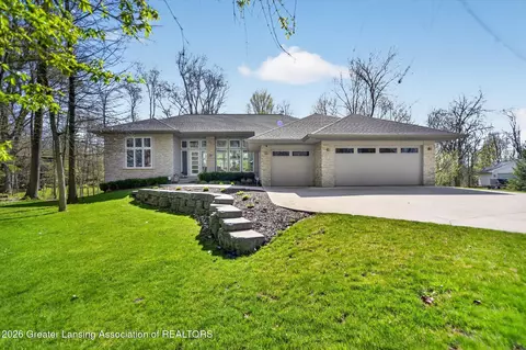 4270 Shadow Rdg, Okemos, MI 48864