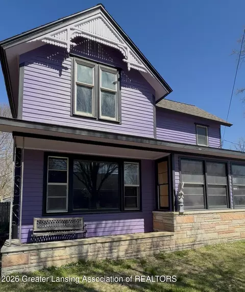 206 W Shepherd St, Charlotte, MI 48813