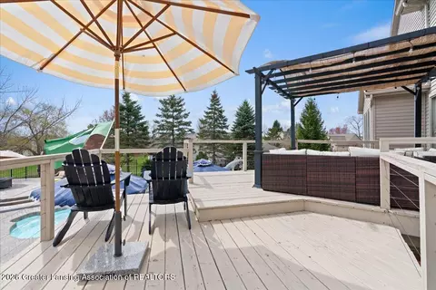 Exterior - 3407 Hidden Ridge Dr, Dewitt, MI 48820 photo 4 of 20