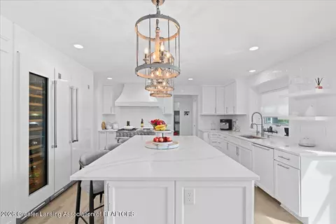 Kitchen - 3407 Hidden Ridge Dr, Dewitt, MI 48820 photo 11 of 12