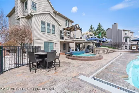 Exterior - 3407 Hidden Ridge Dr, Dewitt, MI 48820 photo 3 of 20