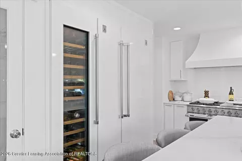 Kitchen - 3407 Hidden Ridge Dr, Dewitt, MI 48820 photo 10 of 12
