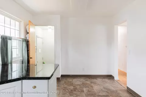 Entry Way - 5019 Devonshire Ave, Lansing, MI 48910 photo 1 of 1