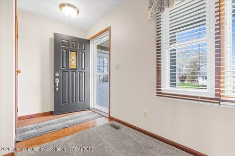 Entry Way - 1010 E Cass St, Saint Johns, MI 48879 photo 1 of 1