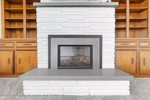 Living - 1010 E Cass St, Saint Johns, MI 48879 photo 10 of 10