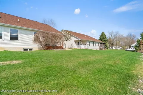 Exterior - 710 E Walker St, Saint Johns, MI 48879 photo 3 of 6