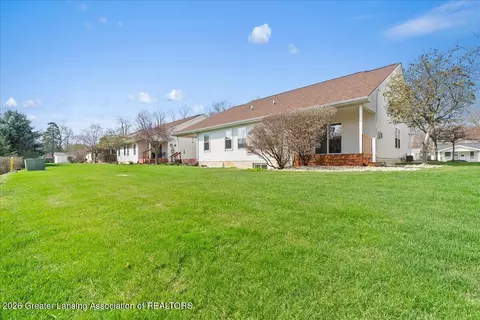 Exterior - 710 E Walker St, Saint Johns, MI 48879 photo 5 of 6