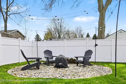 Exterior - 401 W Brunswick Dr, Dewitt, MI 48820 photo 3 of 5