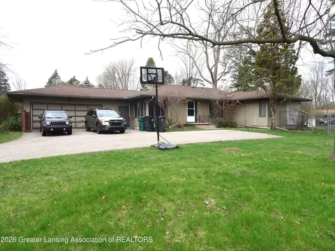 15171519 Cambria Dr, East Lansing, MI 48823