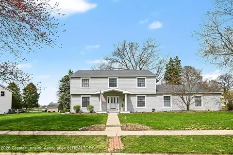2876 Colony Dr, East Lansing, MI 48823