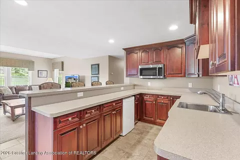 Kitchen - 3700 W Lehman Rd, Dewitt, MI 48820 photo 4 of 4