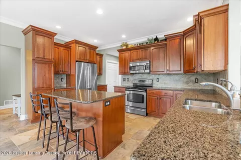 Kitchen - 3700 W Lehman Rd, Dewitt, MI 48820 photo 2 of 4