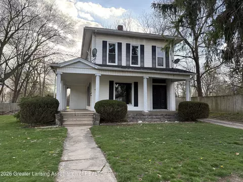 645 N Cochran Ave, Charlotte, MI 48813