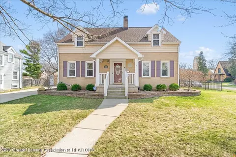 1615 W Ottawa St, Lansing, MI 48915