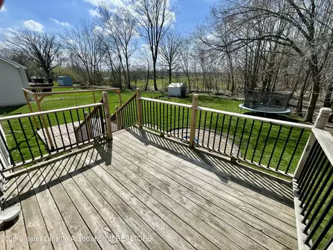 Exterior - 8639 Jacaranda Dr, Dimondale, MI 48821 photo 4 of 6