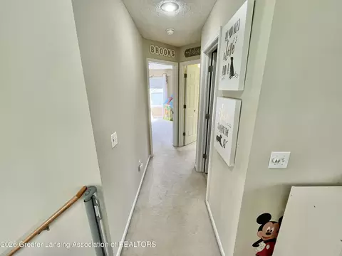 Entry Way - 8639 Jacaranda Dr, Dimondale, MI 48821 photo 3 of 5