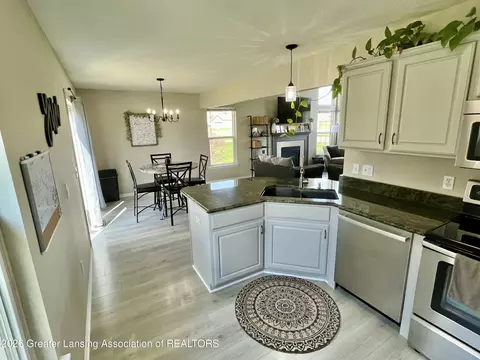 Kitchen - 8639 Jacaranda Dr, Dimondale, MI 48821 photo 3 of 3