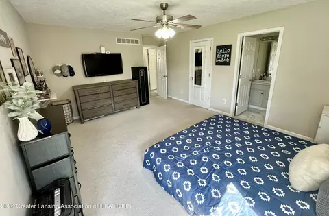 Bedroom - 8639 Jacaranda Dr, Dimondale, MI 48821 photo 2 of 9