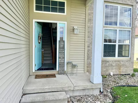 Exterior - 8639 Jacaranda Dr, Dimondale, MI 48821 photo 2 of 6