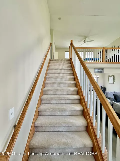 Entry Way - 8639 Jacaranda Dr, Dimondale, MI 48821 photo 2 of 5