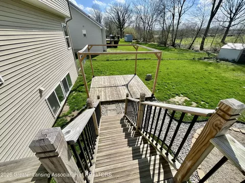 Exterior - 8639 Jacaranda Dr, Dimondale, MI 48821 photo 6 of 6