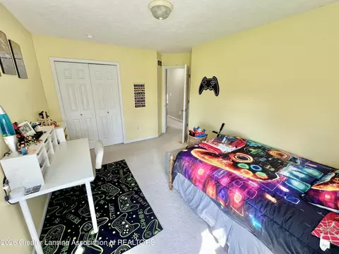 Bedroom - 8639 Jacaranda Dr, Dimondale, MI 48821 photo 5 of 9