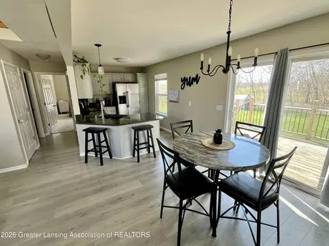 Dining - 8639 Jacaranda Dr, Dimondale, MI 48821 photo 1 of 2