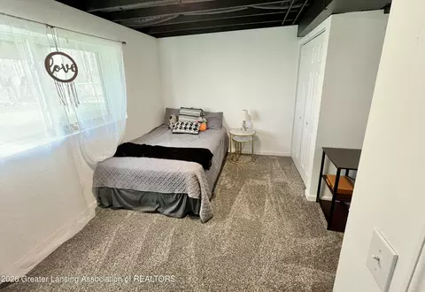 Bedroom - 8639 Jacaranda Dr, Dimondale, MI 48821 photo 8 of 9