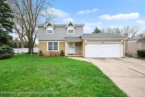 42788 Michigan Dr, Sterling Heights, MI 48313