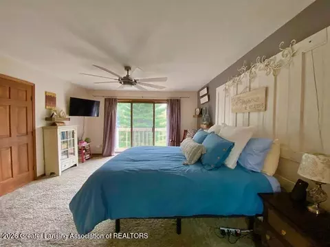 Bedroom - 704 Larchmont St, Dewitt, MI 48820 photo 3 of 6