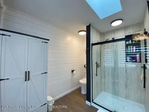 Bath - 704 Larchmont St, Dewitt, MI 48820 photo 3 of 7