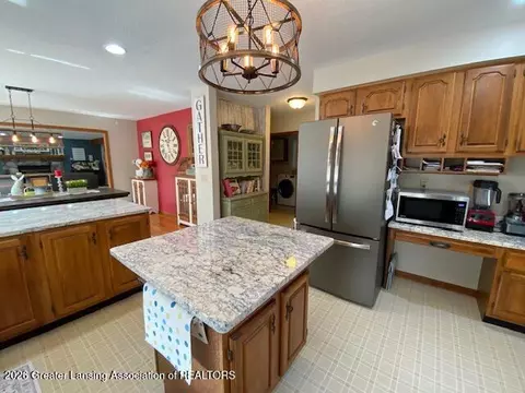 Kitchen - 704 Larchmont St, Dewitt, MI 48820 photo 1 of 6