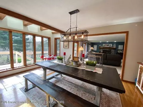 Dining - 704 Larchmont St, Dewitt, MI 48820 photo 3 of 4