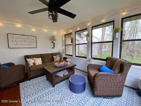 Exterior - 704 Larchmont St, Dewitt, MI 48820 photo 11 of 12