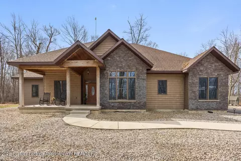 3575 W Maple Rapids Rd, Saint Johns, MI 48879
