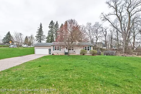 606 Locust St, Dewitt, MI 48820